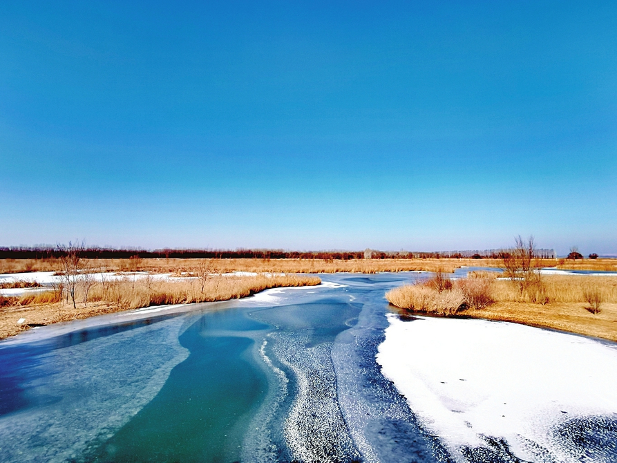 漳泽湖湿地公园吸引游人打卡-&q