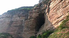 【“飞阅”中国】黄崖洞革命纪念地：悬崖峭壁上的红色记忆