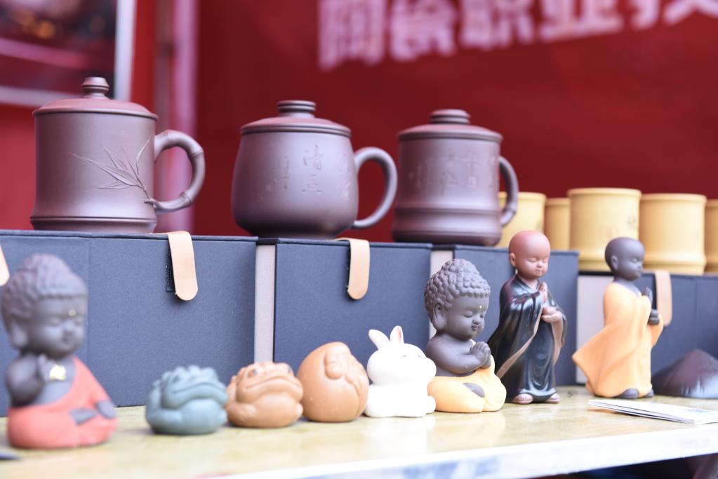 第六届山西省工艺美术陶瓷职业技能大赛开幕