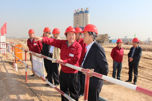 杨雨公到国峰、国锦煤电工程现场调研